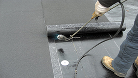 Membrane élastomère de 1ère qualité, installateurs certifiés toit plat ou autres